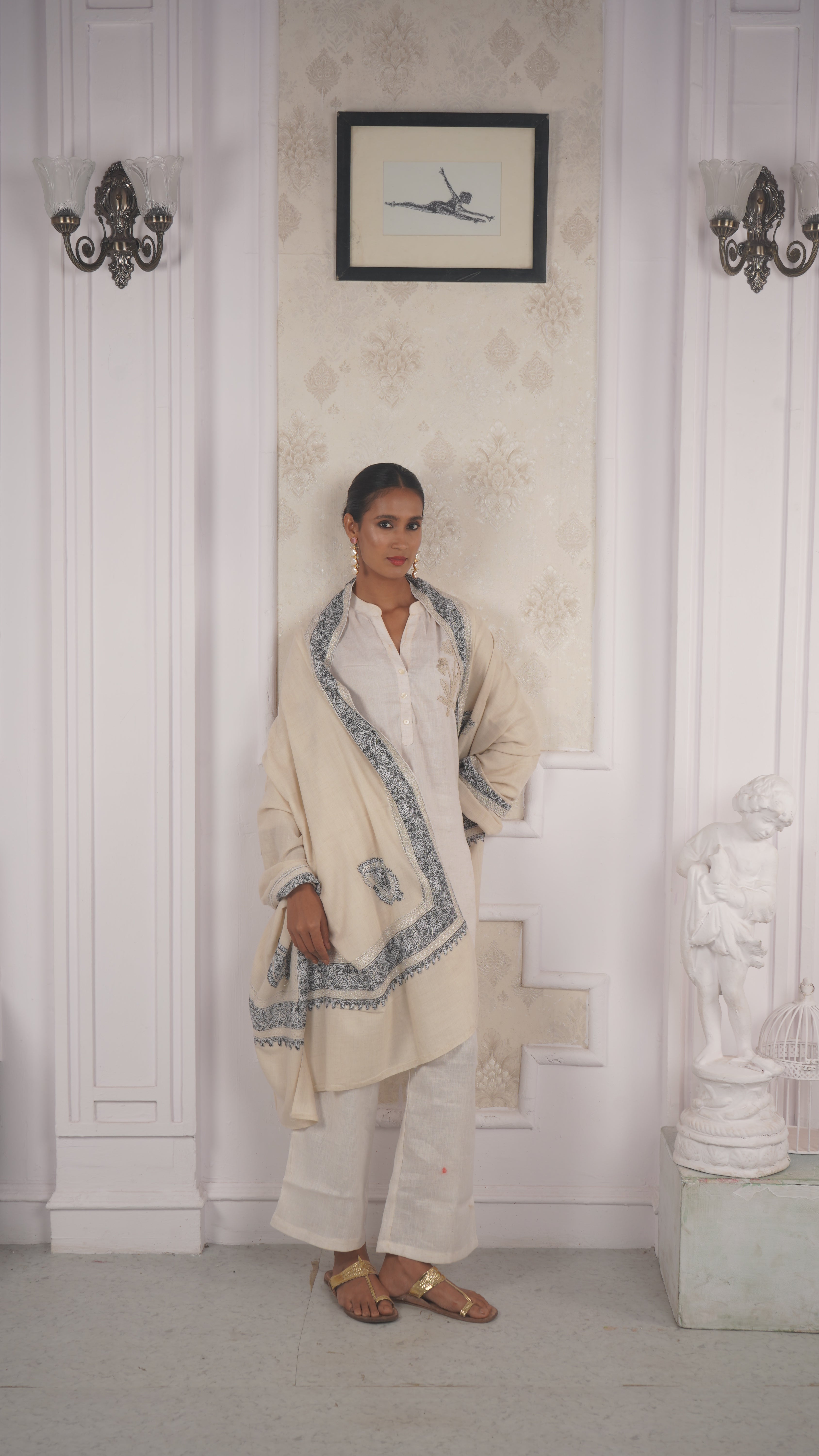 Luxury Kashmiri Pashmina Shawl with Tilla and Sozni Embroidery