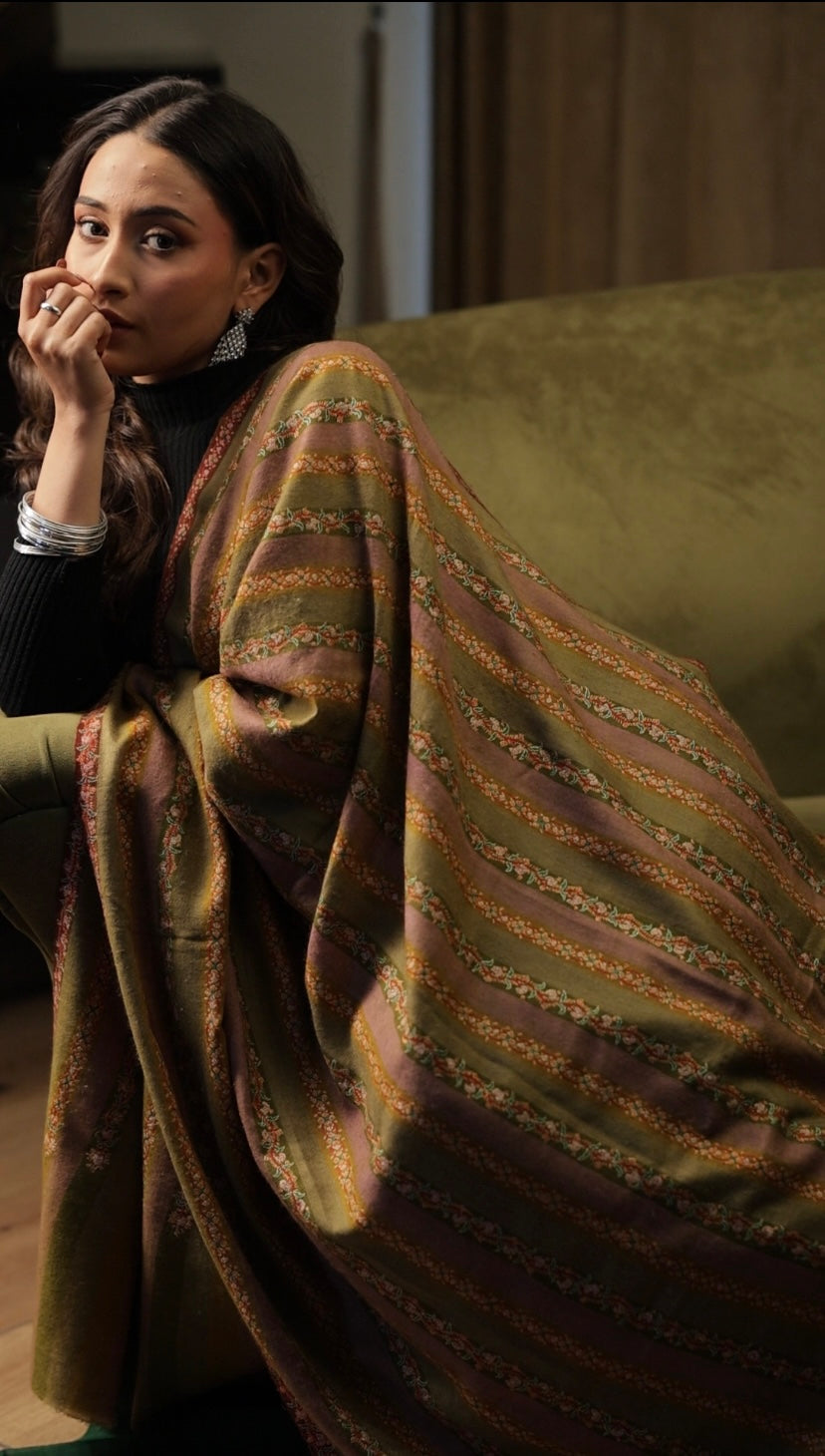 Sozni Hand-woven Pure Pashmina Shawl